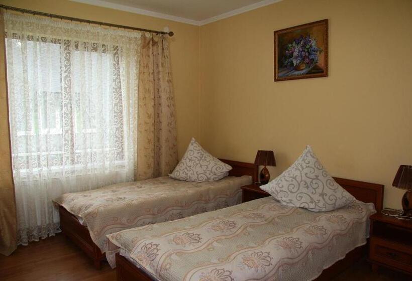 اتاق اکونومی, Pyate Koleso