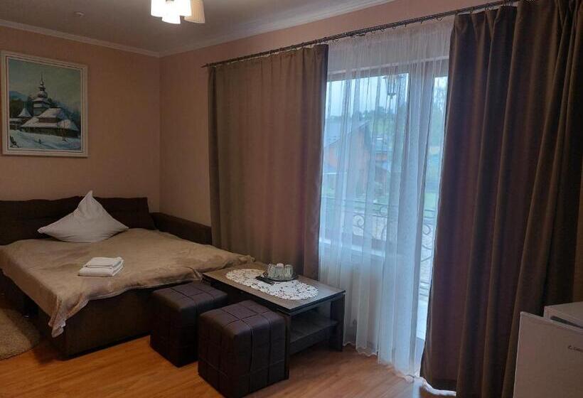 آپارتمان 2 خوابه, Pyate Koleso