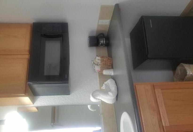 غرفة قياسية, Howard's Motel