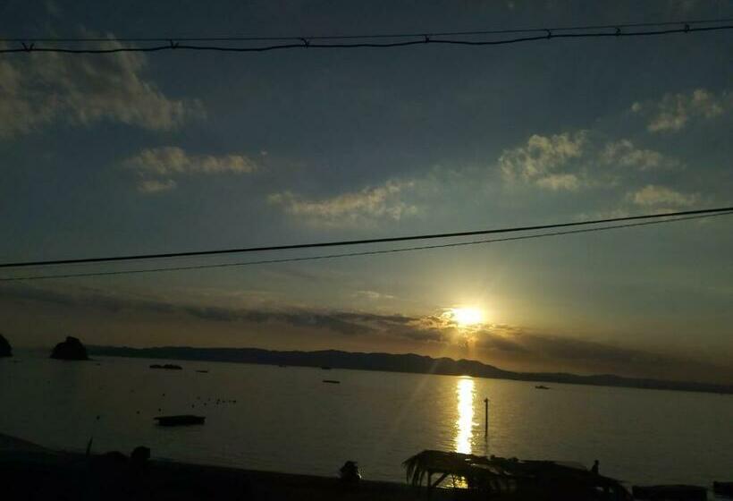 Triple Room Sea View, Guest House Shiraishi