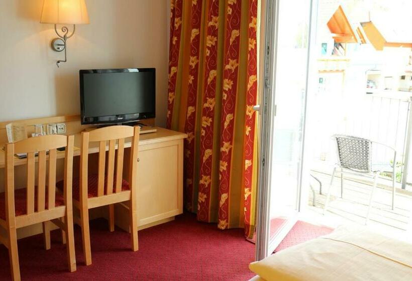 스탠다드 룸, Domittner