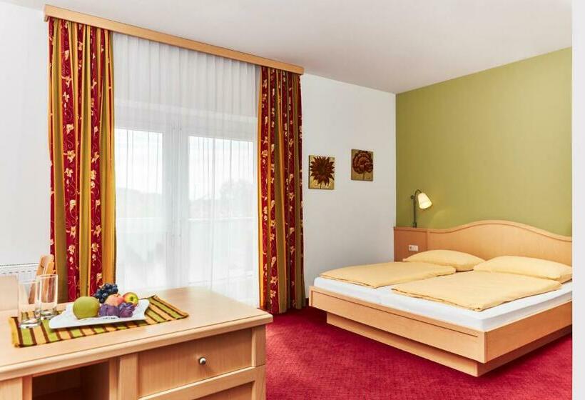 스탠다드 룸, Domittner