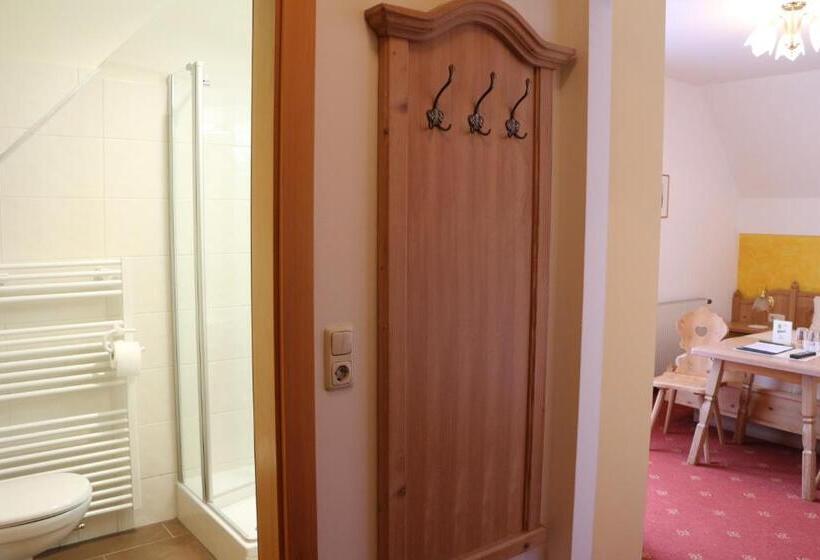 스탠다드 싱글 룸, Domittner