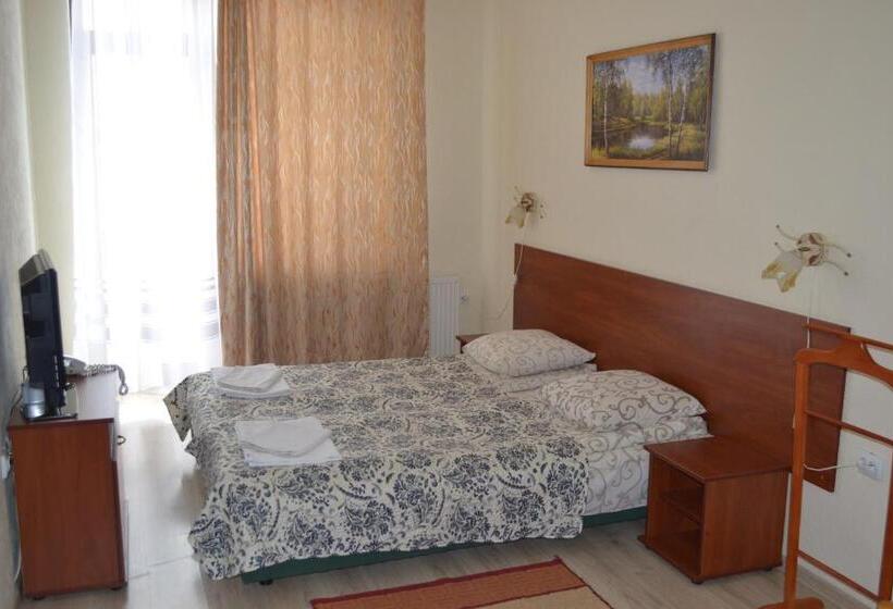 주니어 스위트, Helikon