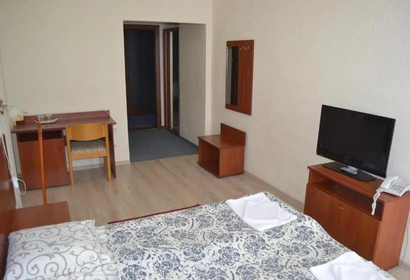 Suite Junior, Helikon