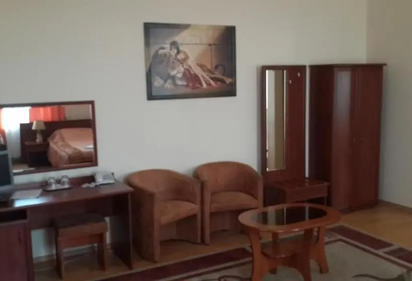 Suite, Helikon