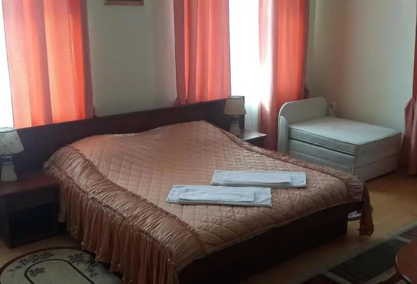 Suite, Helikon