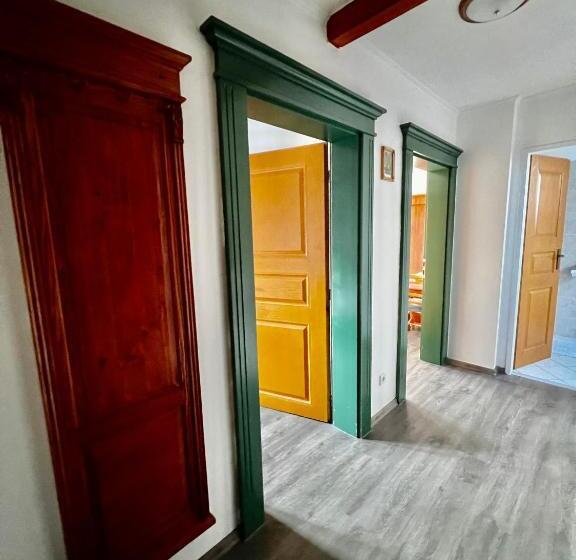 סוויטה, Modrava