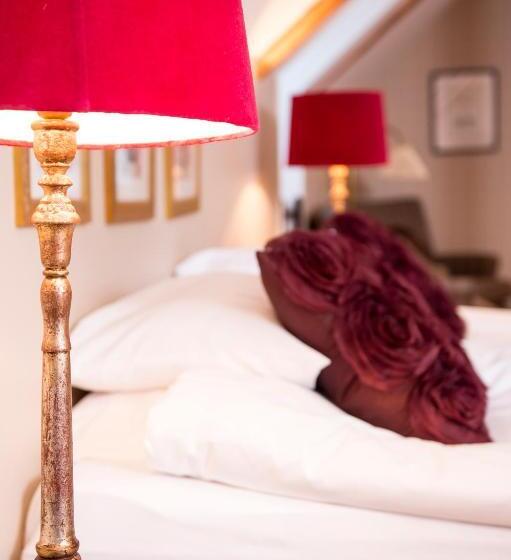 Mini Suite, Strand Golf