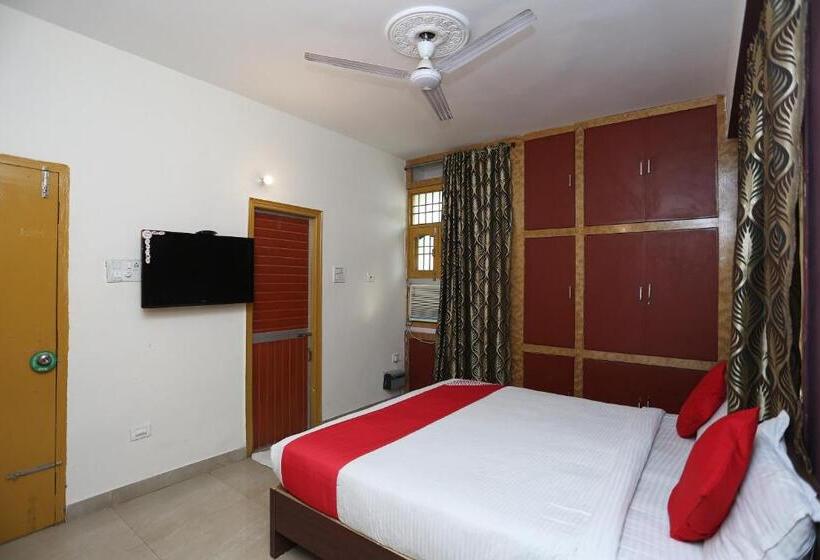 חדר קלאסי לשלושה, Vibrant Guest House