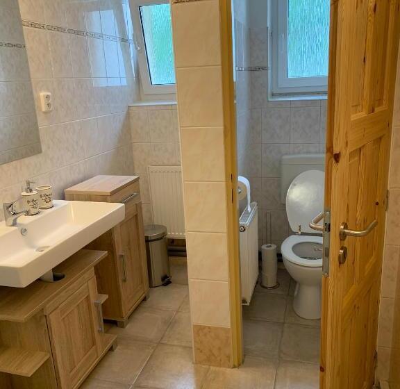 חדר משפחתי, Penzion A Restaurace Vyhlídka