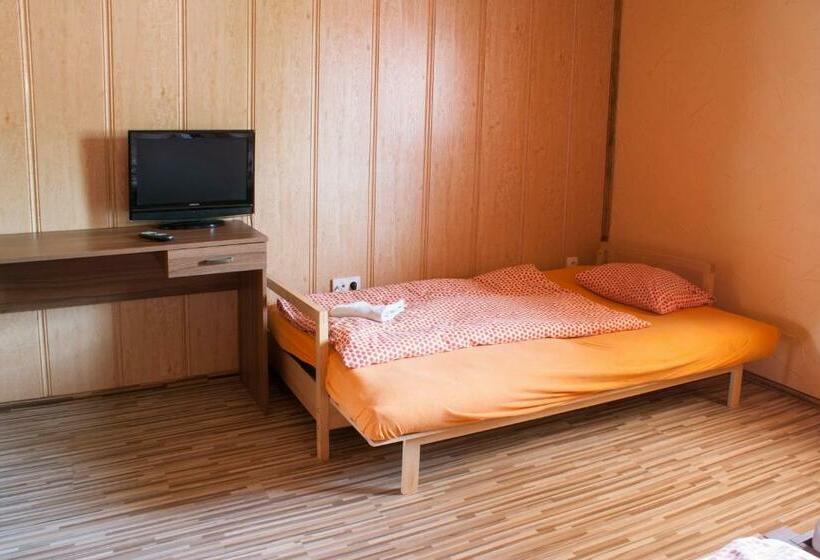 غرفة قياسية, Pura Vida