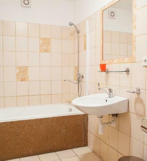 غرفة قياسية, Pura Vida