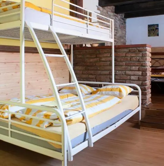 Standard Viiden Hengen Huone, Pura Vida