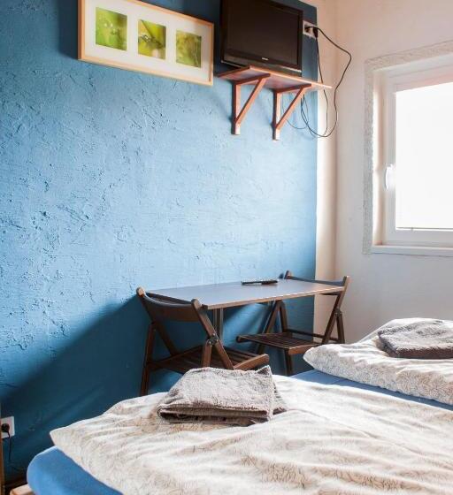 غرفة قياسية, Pura Vida