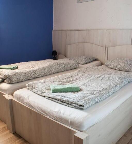 غرفة قياسية, Pura Vida