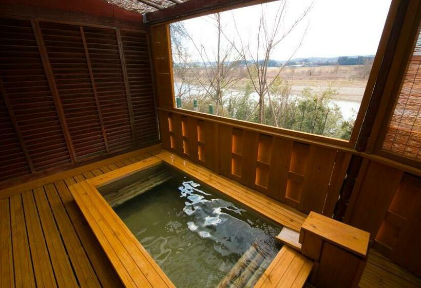 스탠다드 룸, Isamikan