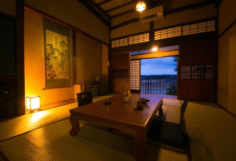 스탠다드 룸, Isamikan