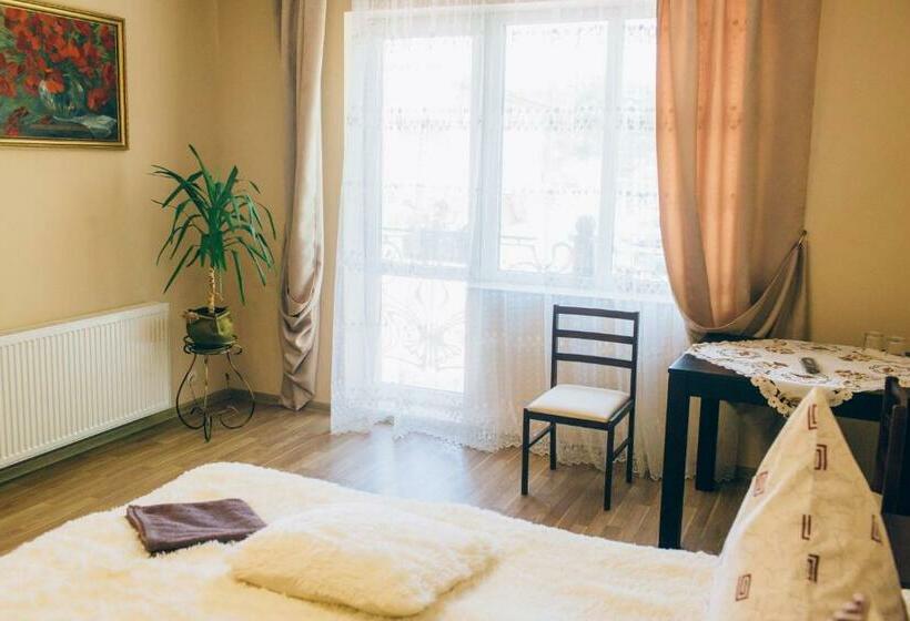 Номер Deluxe с Балконом, Berizka