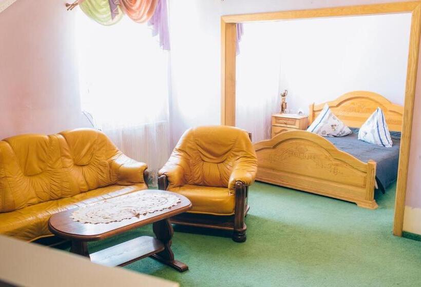 غرفة ديلوكس, Berizka