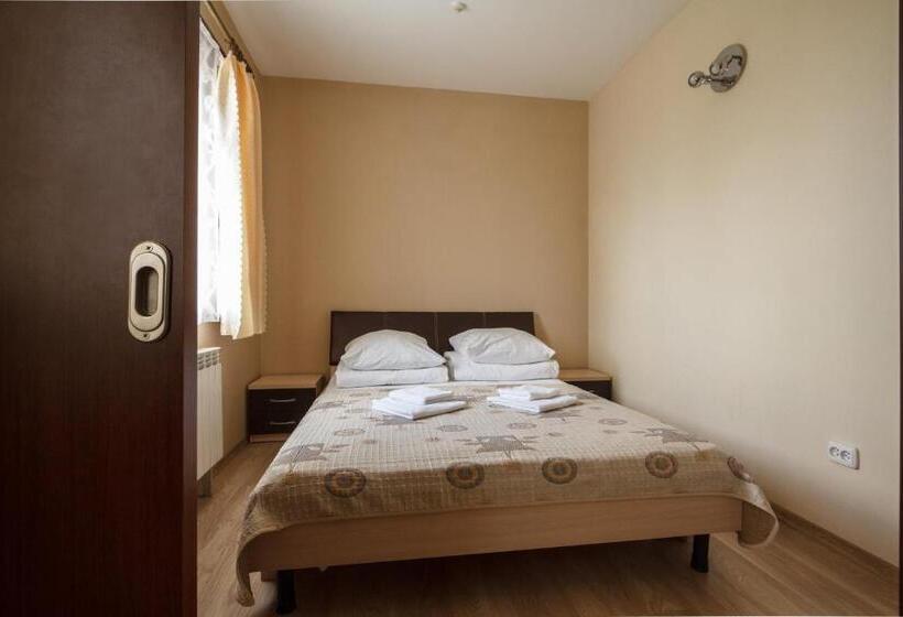 استودیوی استاندارد, оаза