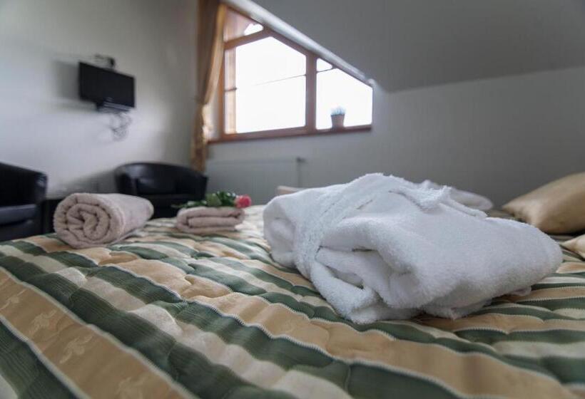 Deluxe Szoba, Krušnohorský Dvůr