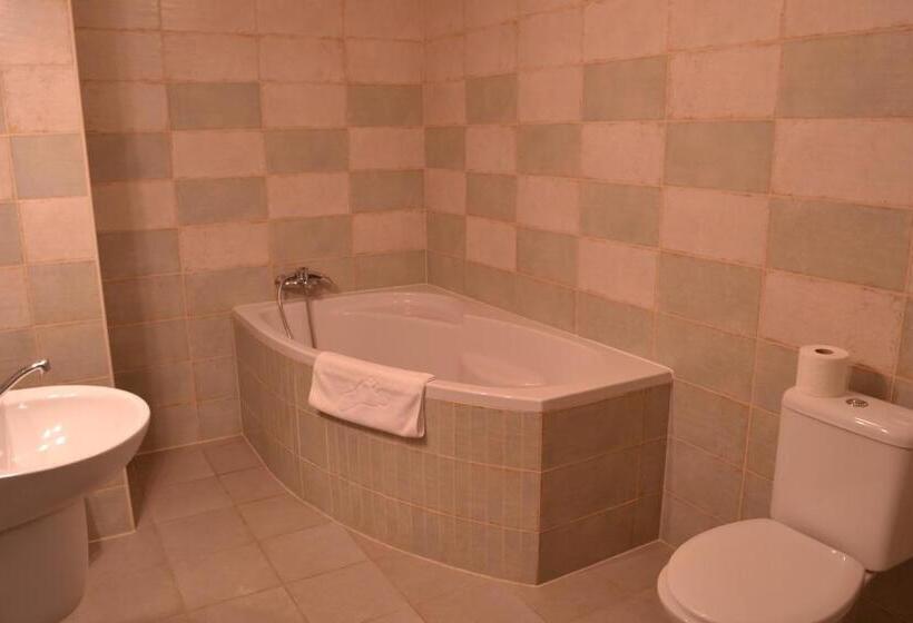 סטודיו משפחתי, Penzion Dvůr Krasíkov