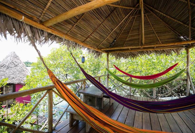 Бунгало Deluxe, Urraca Monkey Island Eco Resort