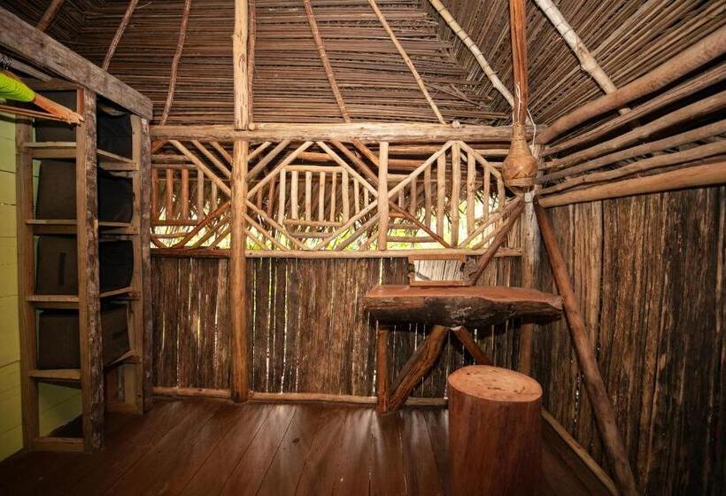 Бунгало Deluxe, Urraca Monkey Island Eco Resort