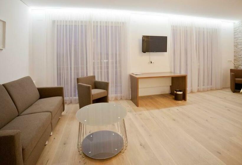 스위트, Wallern Garni