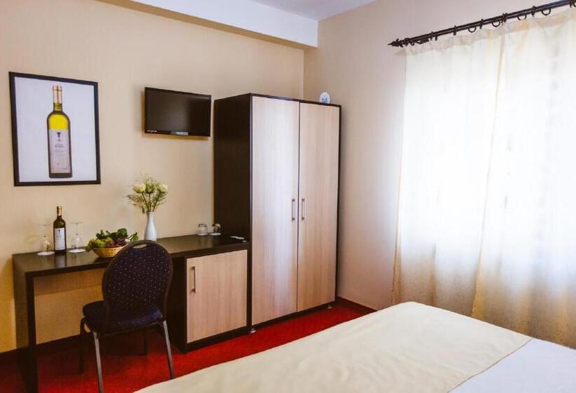 غرفة قياسية, Casa Domeniile Vinului