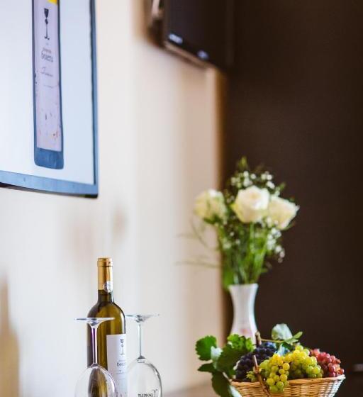 غرفة قياسية, Casa Domeniile Vinului