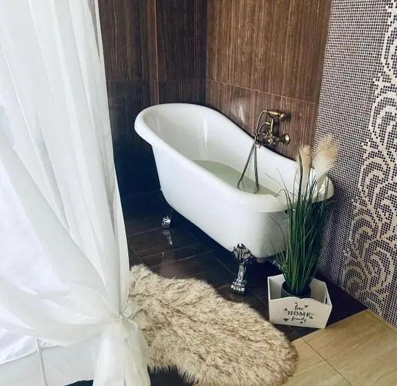 バスタブ付きスタンダードルーム, Casa Domeniile Vinului