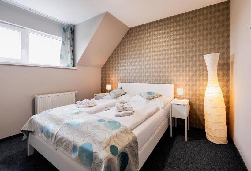 جناح, Penzión Aqua Maria