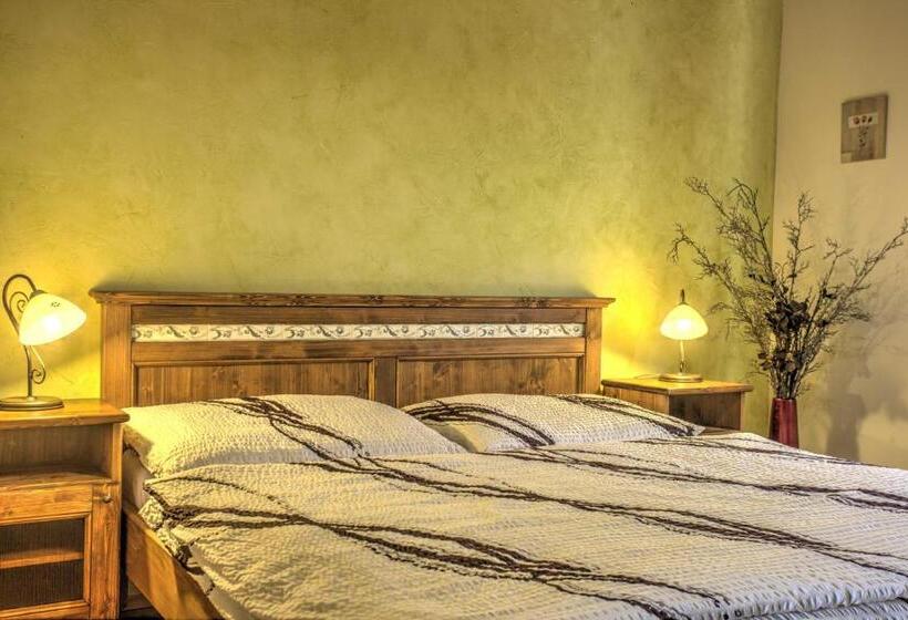 חדר סטנדרט, Penzión Grobský Dvor