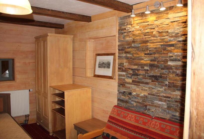 Люкс Повышенной Комфортности, Penzion U Kotle