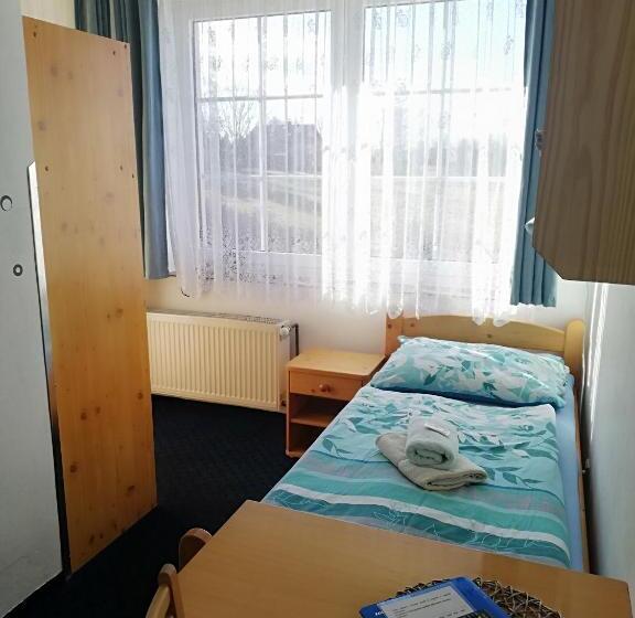 חדר סטנדרט יחיד, Pension Pastis