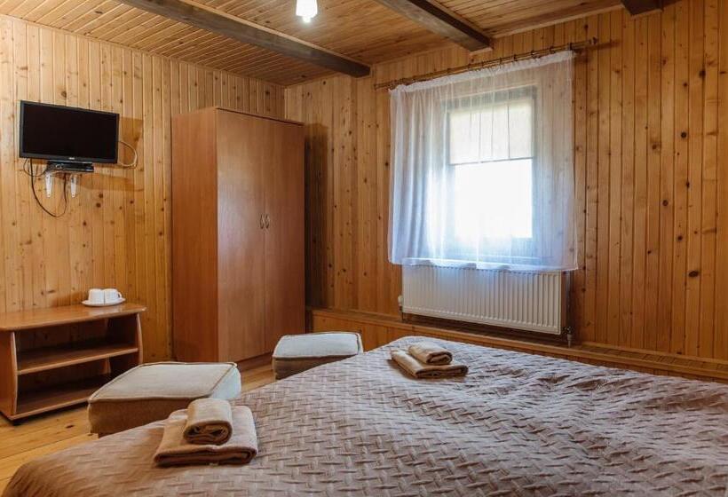 Четырехместный Номер Стандарт, рибничанка