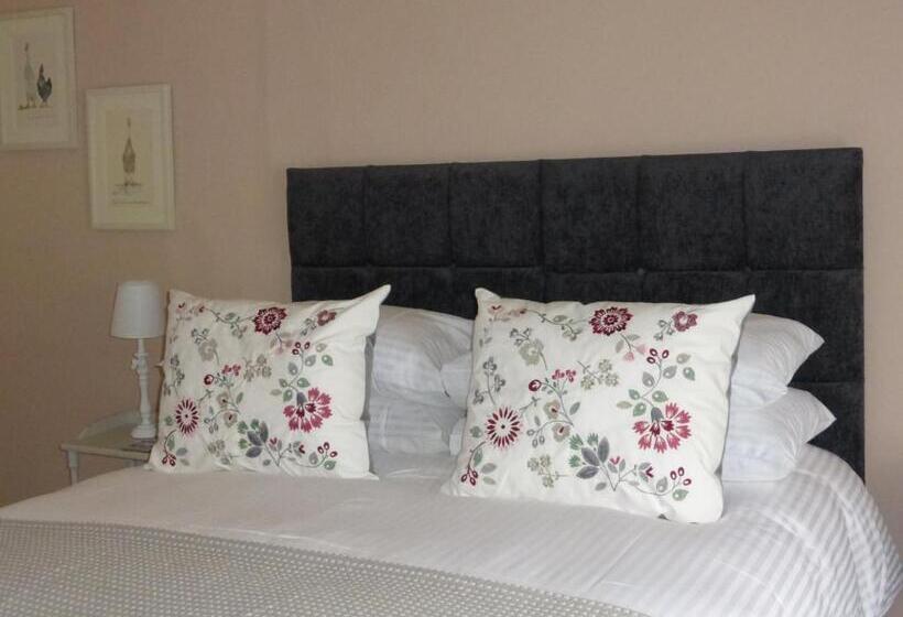 标准间, Home Farm House