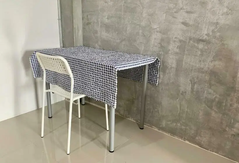 キングサイズベッドのデラックスルーム, 168pattana 168พัฒนา