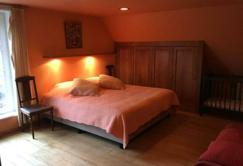 Семейный Номер, Bladelijn