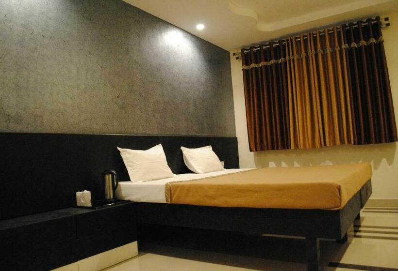 غرفة تنفيذية, Nakshatra