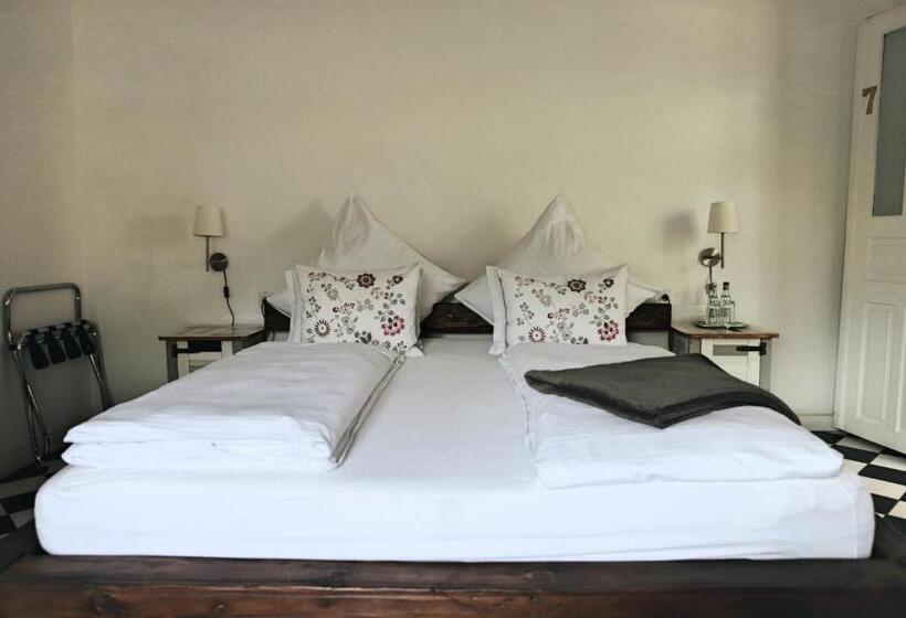 חדר סטנדרט נוף לגינה, Boutique Hotel Le Baron