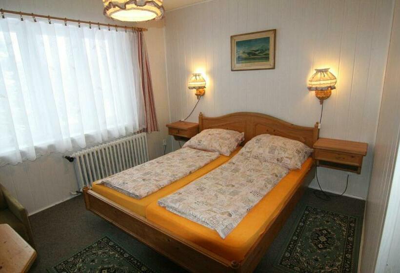 Люкс, Chata Javorina