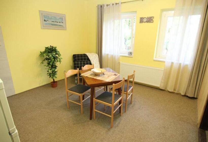 Апартаменты 2 Спальни, Chata Javorina