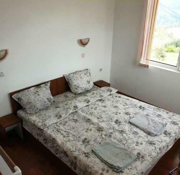 テラス付き１ベッドルームアパートメント, Guest House Chala