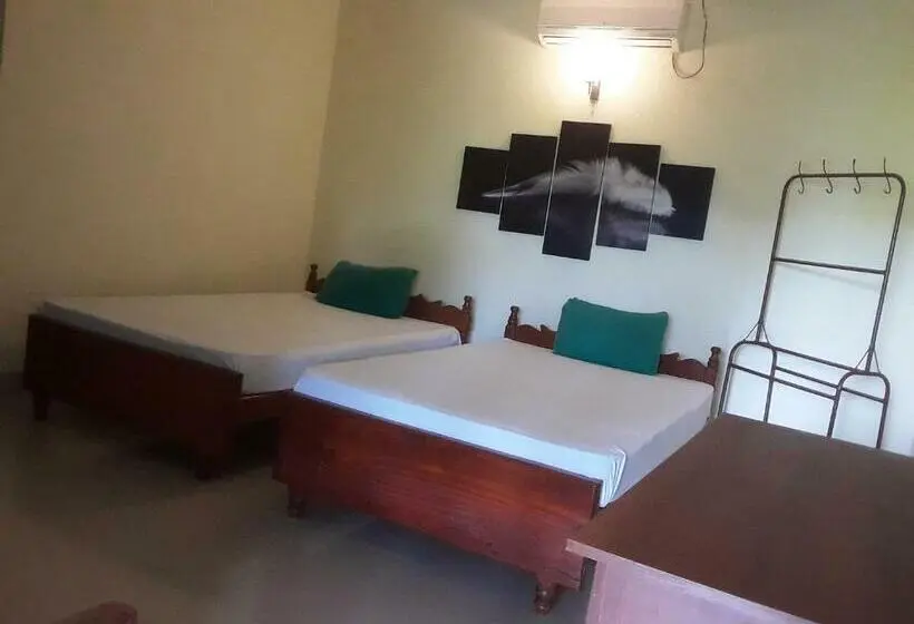 エコノミールーム, Hansika Guest Inn