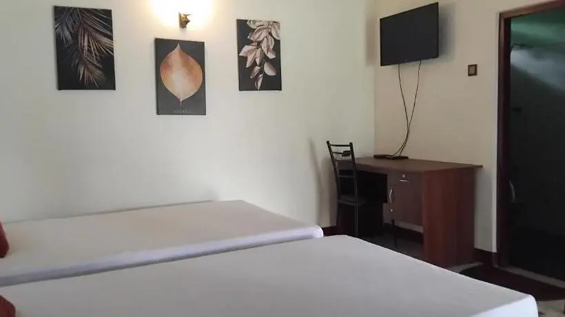 エコノミールーム, Hansika Guest Inn