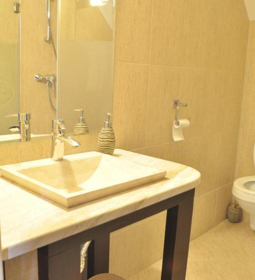 غرفة قياسية رباعية, Poarta Raiului