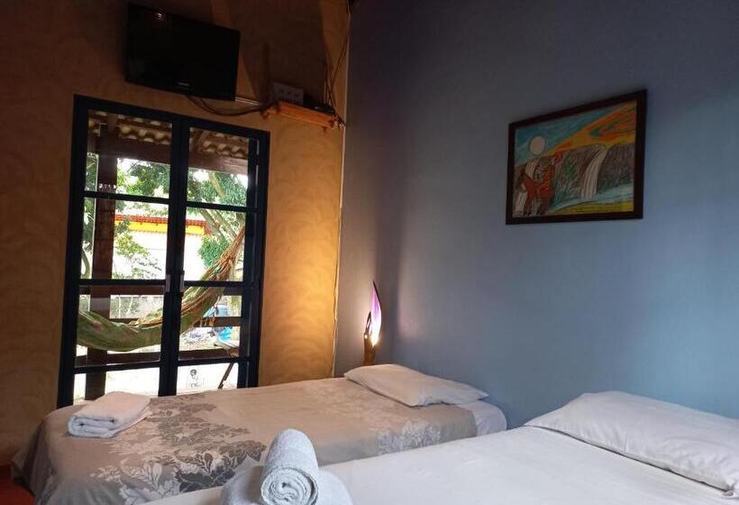 اتاق استاندارد سه تخته با بالکن, Pousada Mundo Dha Lua